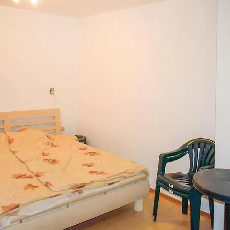 Five-bedroom Holiday In 索佐波尔